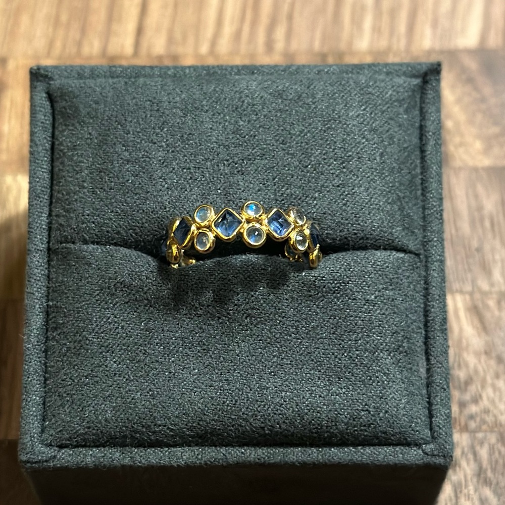 Tresor Sapphire and Moonstone ring
